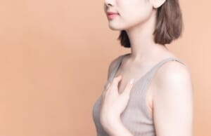 胸脱毛と乳がんの関連性について